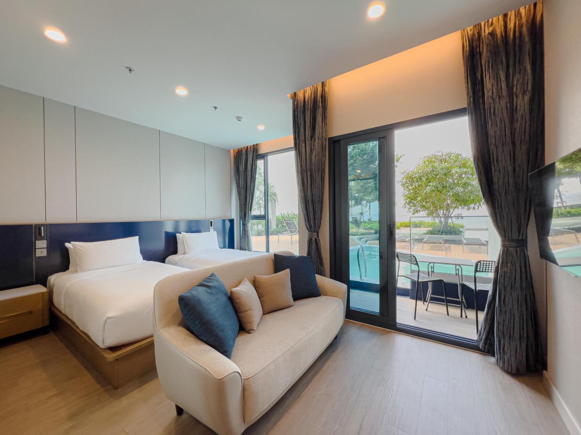 S Sriracha Hotel & Residence Си Рача Екстериор снимка