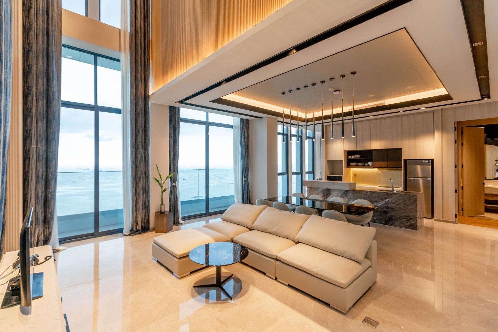 S Sriracha Hotel & Residence Си Рача Екстериор снимка