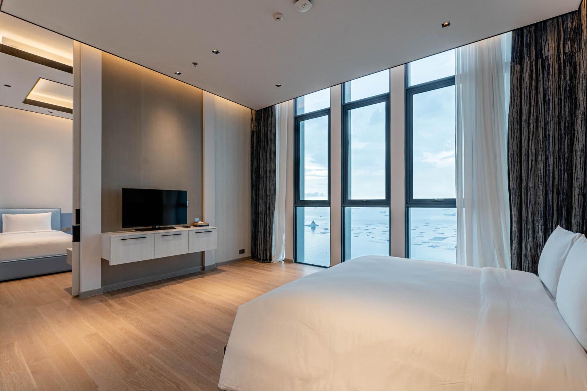 S Sriracha Hotel & Residence Си Рача Екстериор снимка