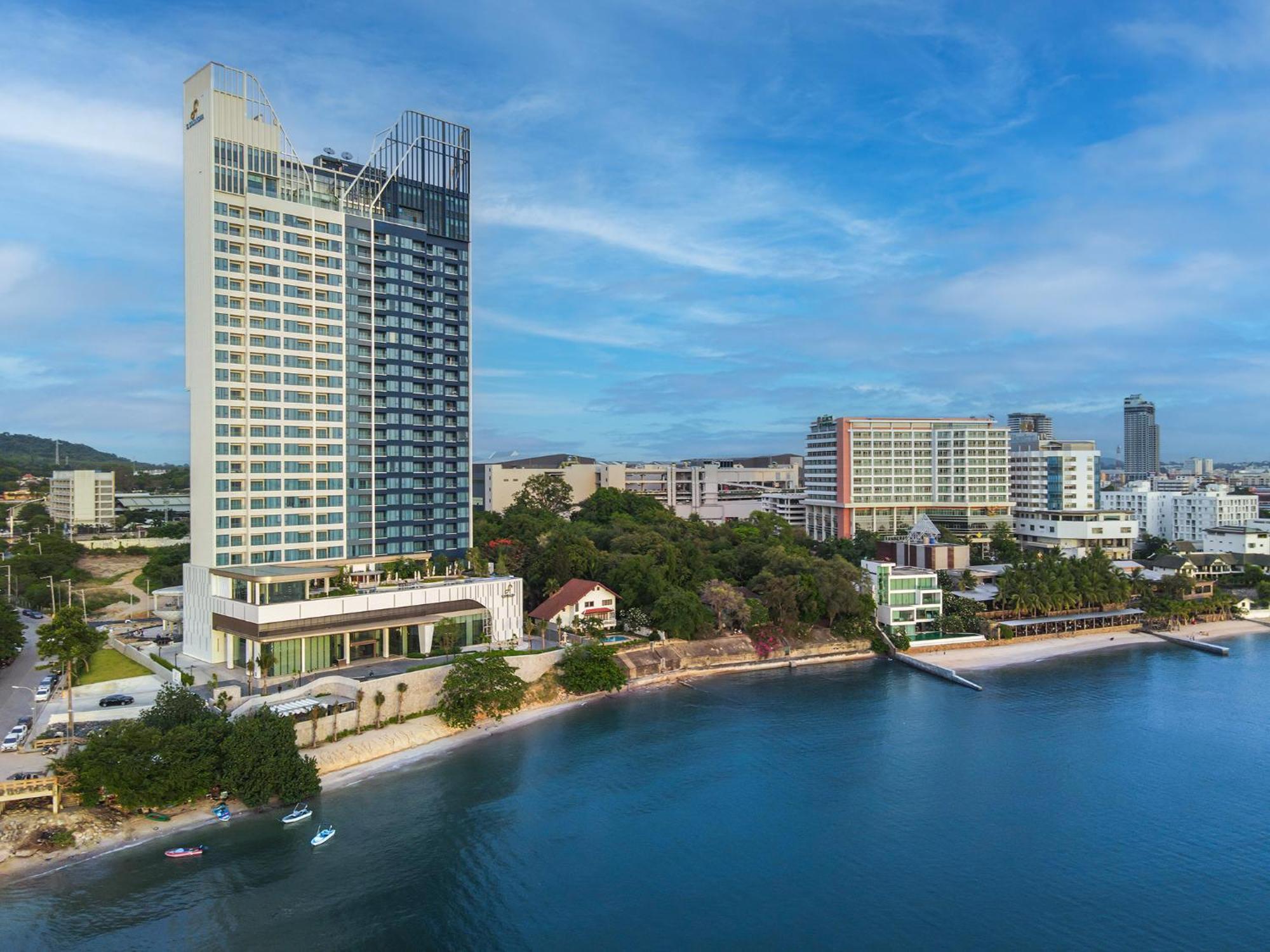 S Sriracha Hotel & Residence Си Рача Екстериор снимка