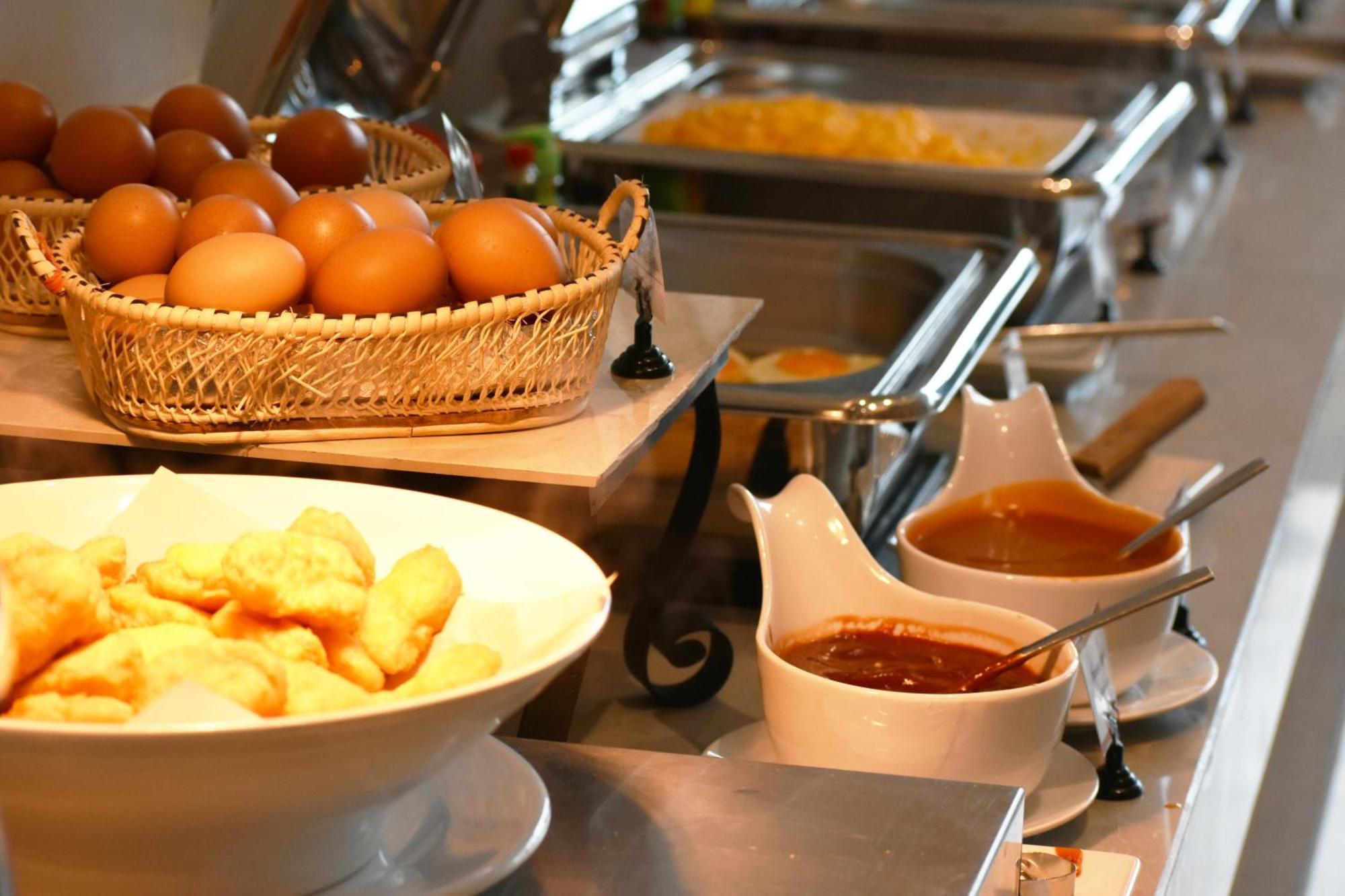 S Sriracha Hotel & Residence Си Рача Екстериор снимка