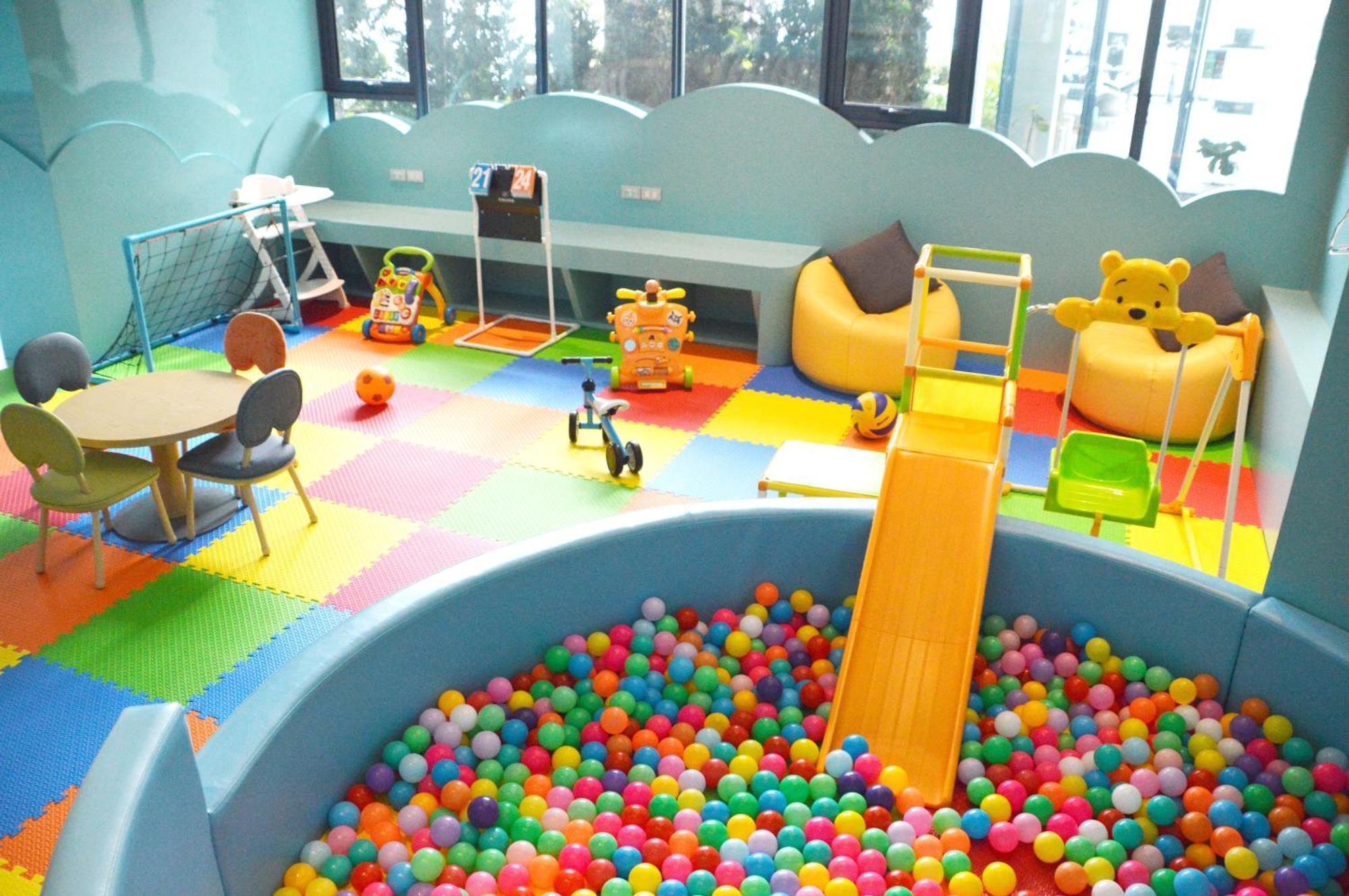 S Sriracha Hotel & Residence Си Рача Екстериор снимка
